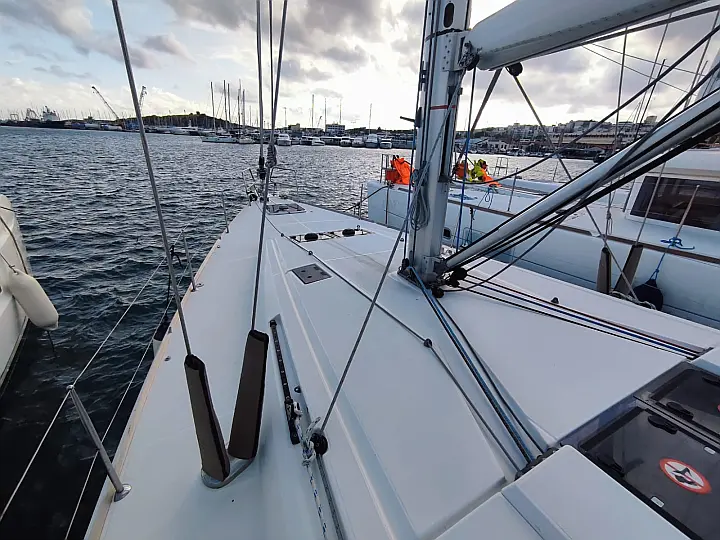 Sun Odyssey 519 - 